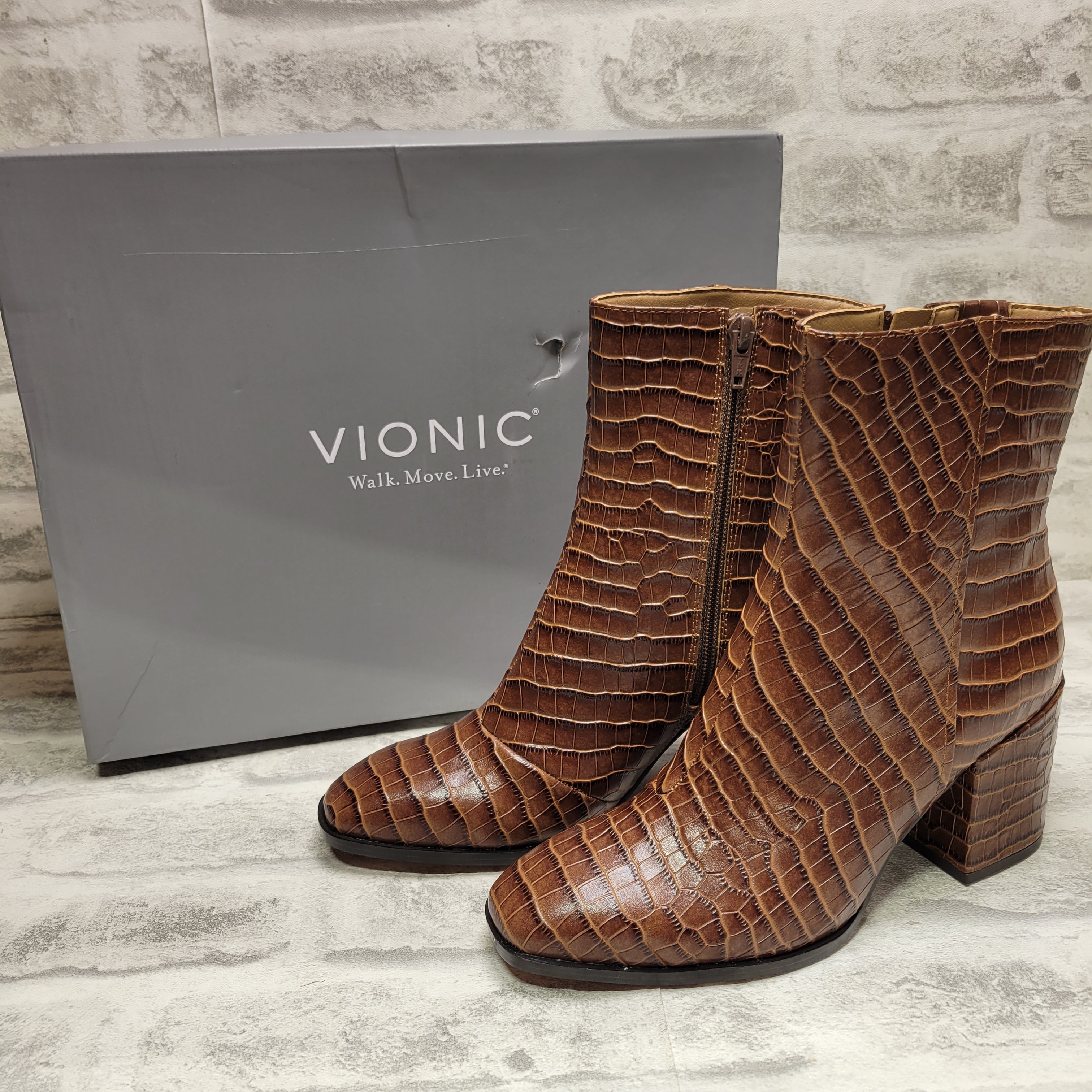 Vionic Women's Vienna Harper Zipper Ankle Boot-Supportive Heeled Boots Brown 6.5 (7774565794030)